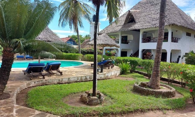 Diani Beach Cottage | 1 Bedroom Furnished Beach Cottage
