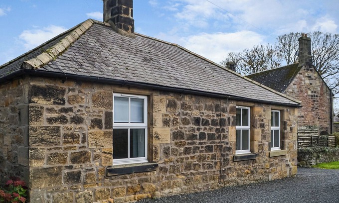 Lesbury Cottage | 1 bedroom accommodation in Lesbury Near Alnwick