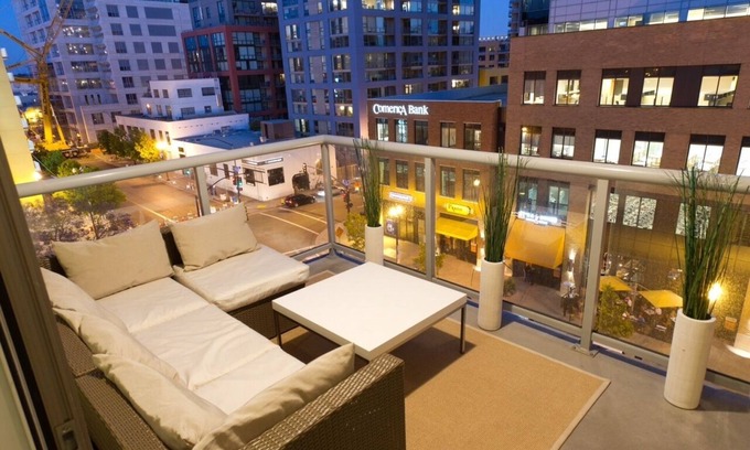 East Village Condo | 1 Bedroom High End Gaslamp Beauty. Convention Center Close!