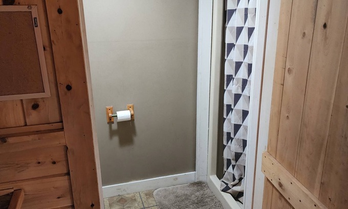Errol House | 1 Bedroom house with direct trail access