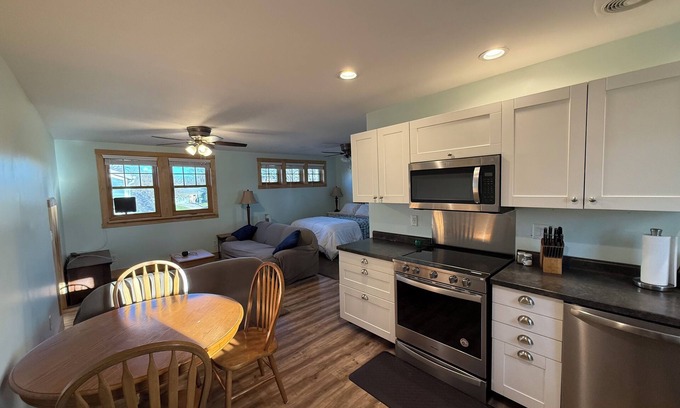 South Bend Apartment | 1-bedroom loft in South Bend! Walking distance to ND with private entrance.