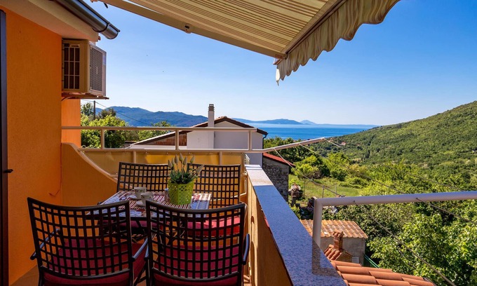 Golovik Apartment | 1 bedroom lovely apartment in Brsec