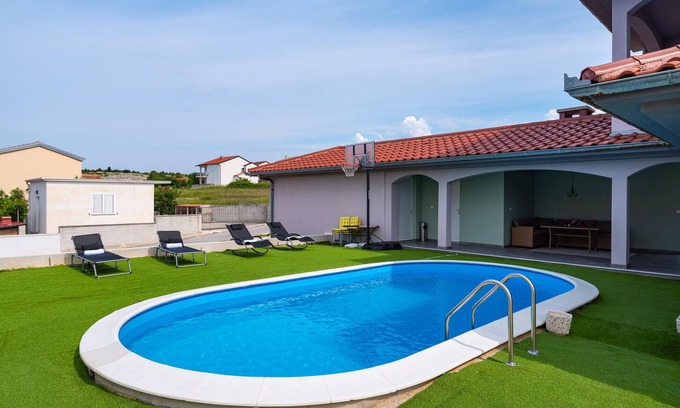 Rtina Apartment | 1 bedroom lovely apartment in Rtina