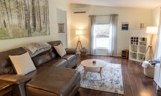 Maltby House | 1-Bedroom Maltby Home: Perfect for Work & Leisure, Close to Wine Country