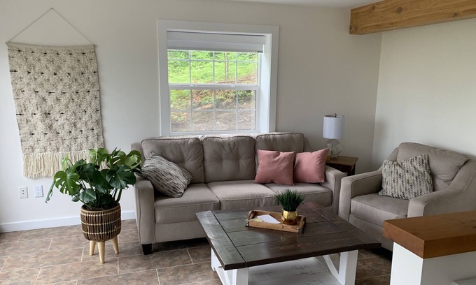 Eagle Bay Apartment | 1 bedroom mountain view suite