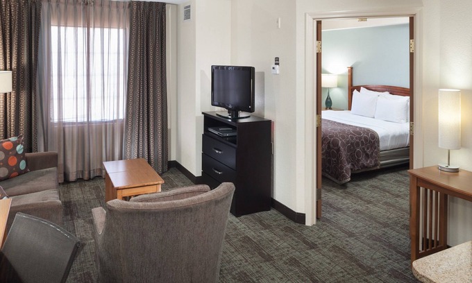 Tougaloo Condo | 1 Bedroom | Outdoor Pool. Near Northpark Mall