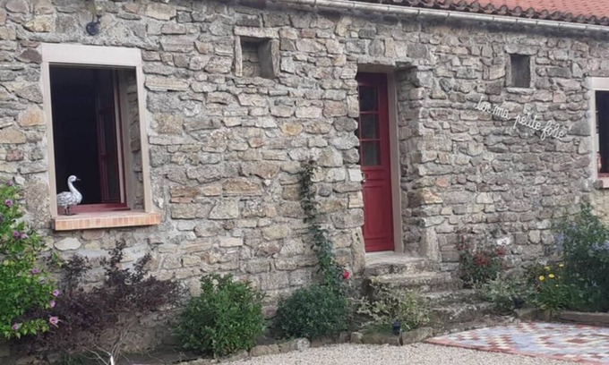 Aizenay House | 1 Bedroom Private vacation home in Aizenay