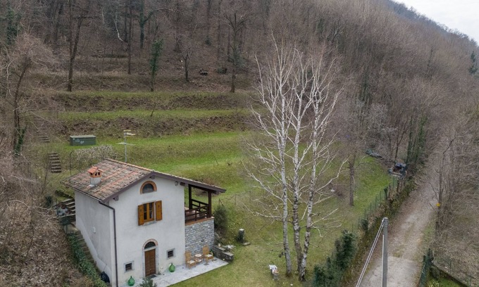 Canzo House | 1 bedroom private vacation home in canzo