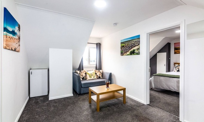 South Acton Apartment | 1 BEDROOM SELF CONTAINED NEWLY BUILT FLAT IN ACTON LONDON
