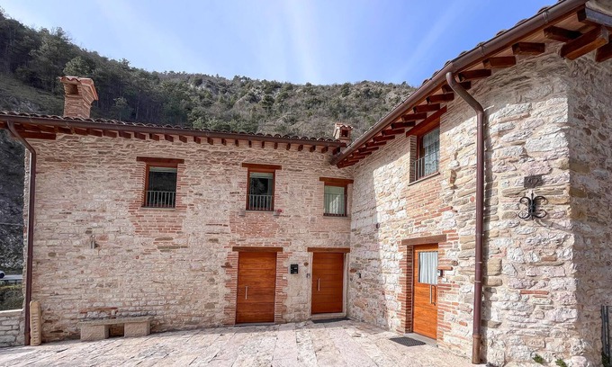 Gubbio Apartment | 1 bedroom stunning apartment in Gubbio