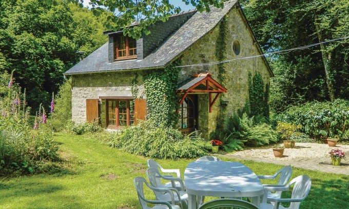 Guern House | 1 bedroom stunning home in Guern