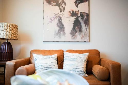 Midtown Apartment | 1 Bedroom Stylish Oasis