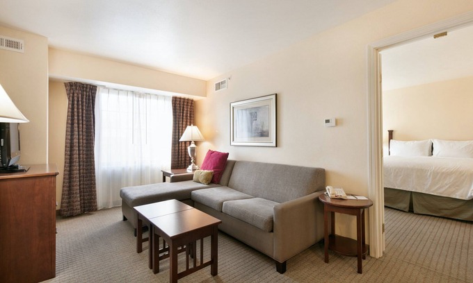 Stow Condo | 1 Bedroom Suite | FREE Breakfast + Laptop-friendly