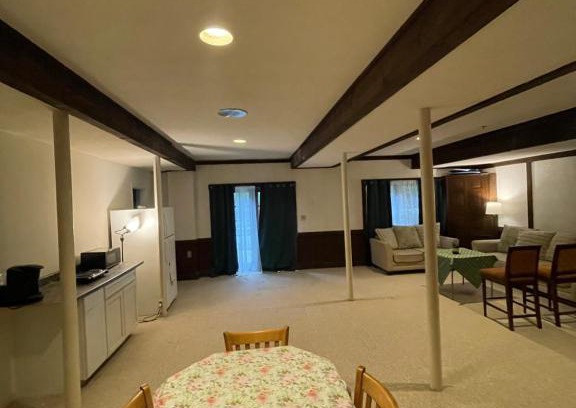 Brooklandville House | 1 bedroom suite