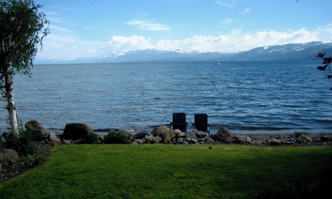 Lake Forest Condo | 1 Bedroom Tahoe Lakefront - Steps to the water