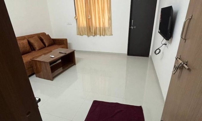 Pune Bed & Breakfast | 1 bhk comfy stay 1