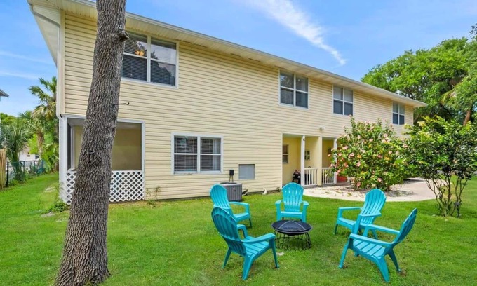 Coquina Gables Apartment | 1 Block to Beach & A Street, Atomic Burst 50s Apt