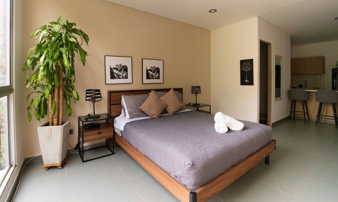 El Tesoro Apartment | 1-BR Apt - El Tesoro near Provenza & Parque Lleras