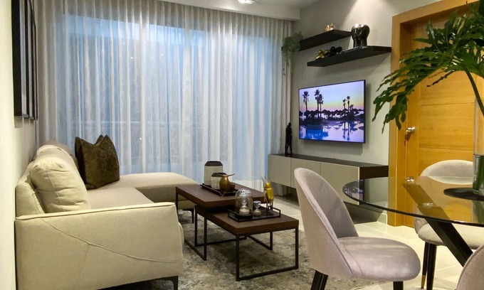 Bella Vista Apartment | 1 BR Luxury and Modern Apartment/rooftop & Gym 6FL