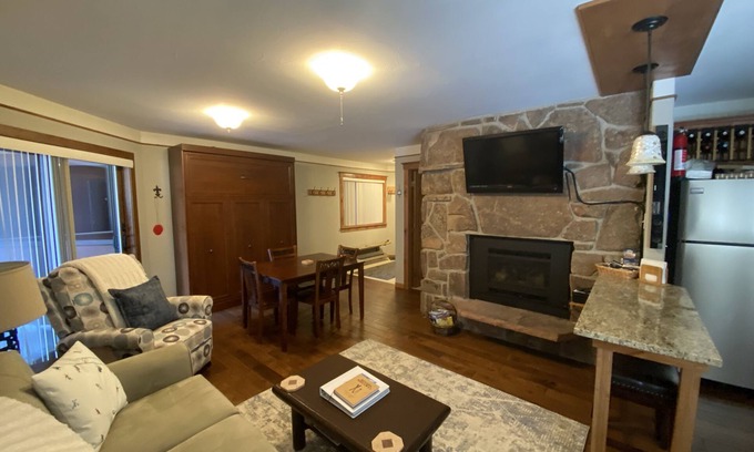 Old Town Condo | 1 BR sleeps 5. Walk to the Gondola! Woods & Fraser River off the back deck.