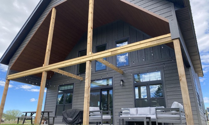 Custer Cabin | 1 Buffalo Bungalow- 2 Bedroom Cabin - Buffalo Bungalow- 2BD 2Bath Cabin
