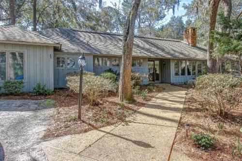 Heritage Woods House | 1 Deer Run Lane