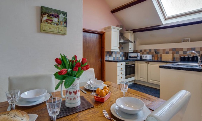 Rhyd-y-foel Cottage | 1 Dolwen Farm Shop