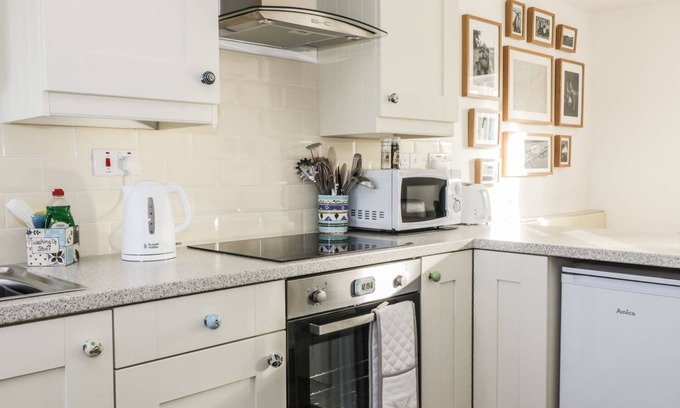 Low Brunton Cottage | 1 DUNKIRK COTTAGES, family friendly, with open fire in Humshaugh
