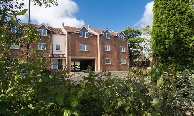 Chester-le-Street Cottage | 1 EUREKA MEWS, pet friendly in Plawsworth