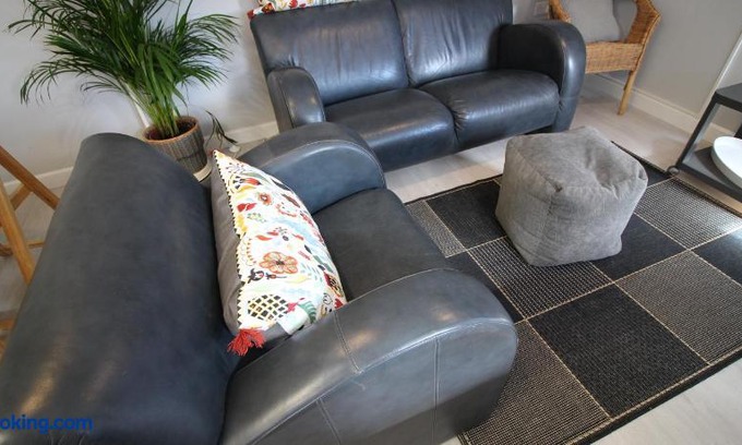 Much Wenlock Apartment | 1 Fox Studios