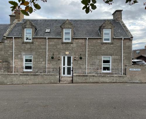 Nairn House | 1 Links Place
