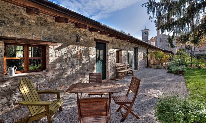 Strassoldo House | 1-Lovely stone home with garden, in a castle near beach and 1 hour from Venice