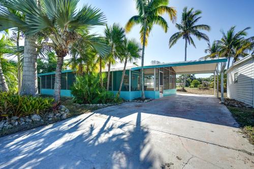 Bokeelia House | 1 Mi to Boat Ramp Bokeelia Home with Screened Patio