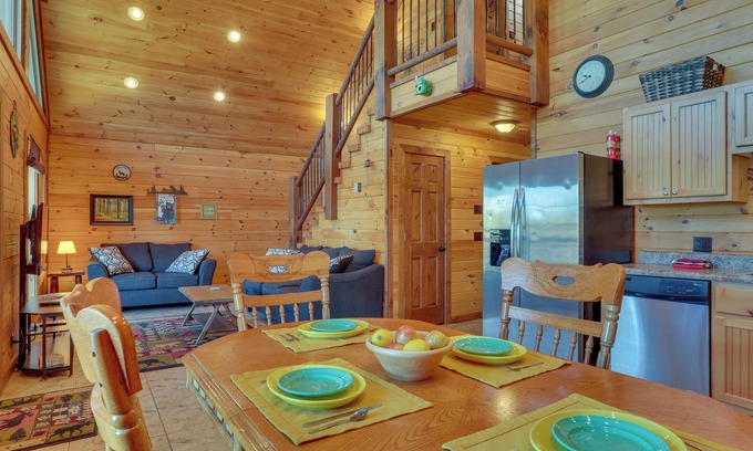 Van Buren Cabin | 1 Mi to Current River: Sunset-View Van Buren Cabin