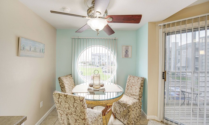 Port Clinton Condo | 1 Mi to Ferry: Port Clinton Condo w/Beach View!