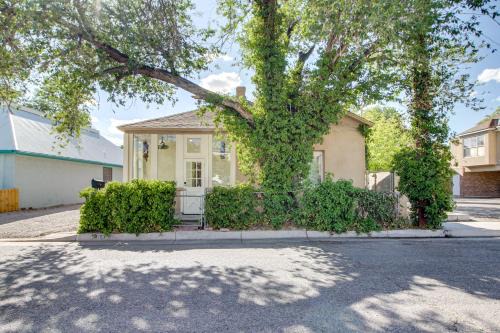 Downtown Albuquerque House | 1 Mi to Old Town Albuquerque! Dog-Friendly Home
