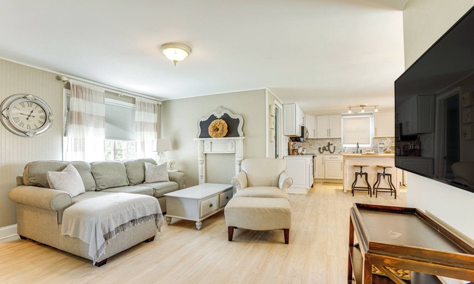 Harrison House | 1 Mi to Wilson State Park: Harrison Home w/Yard!