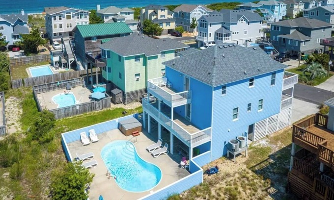 Currituck County House | 1 min private beach walk. Stylishly renovated with beach views! Hot tub & pool!
