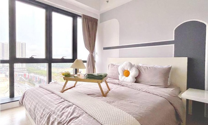 Bandar Tun Razak Apartment | 1 Min walk to Pavilion2 I King Size Sky Pool