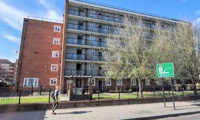 Stockwell Apartment | 1 min walk to Stockwell Station Bright and modern flat in a prime London.