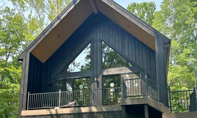 Gnaw Bone Cabin | 1 Nordic Retreat in Brown County