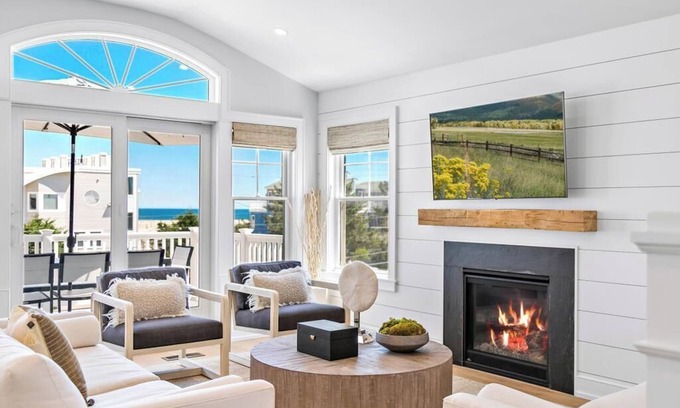 South Beach Haven House | 1 Off the Ocean, Heated Salt Water Pool, New Constructionnnn