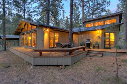 Sunriver House | 1 Raccoon Lane
