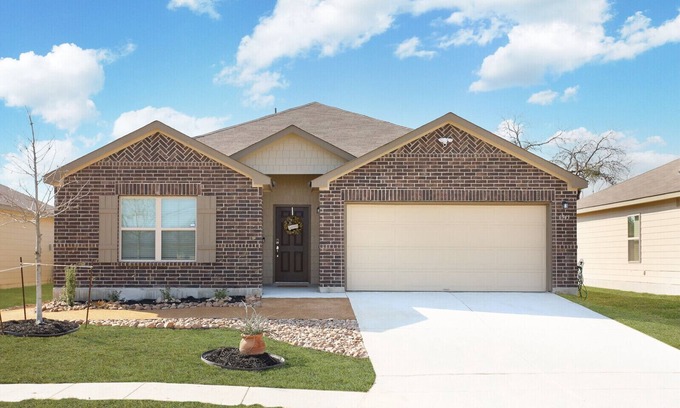 Southside House | 1-story home minutes from Lackland AFB and Sea World