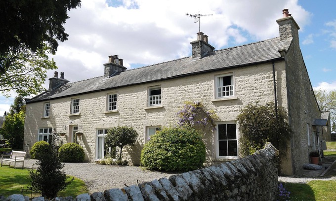 Silverdale Cottage | 1 THE GREEN, pet friendly, country holiday cottage in Silverdale