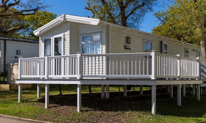 Cowes Cabin | 10 Beachlands.