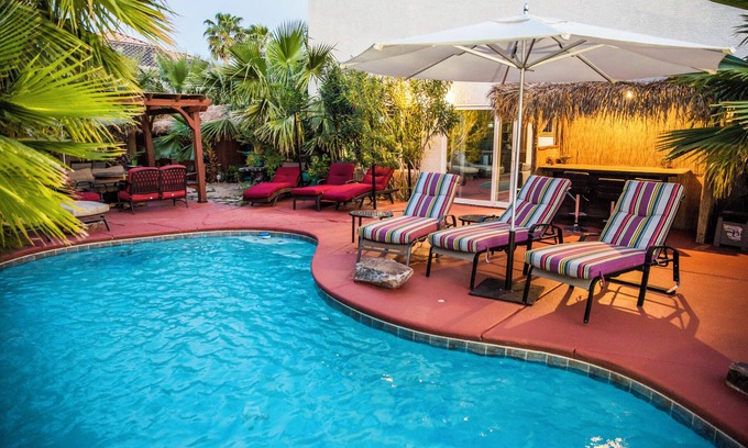 Winchester House | 10 Bedroom Botanical Oasis - Entertainment Paradise - Perfect for Group Getaways