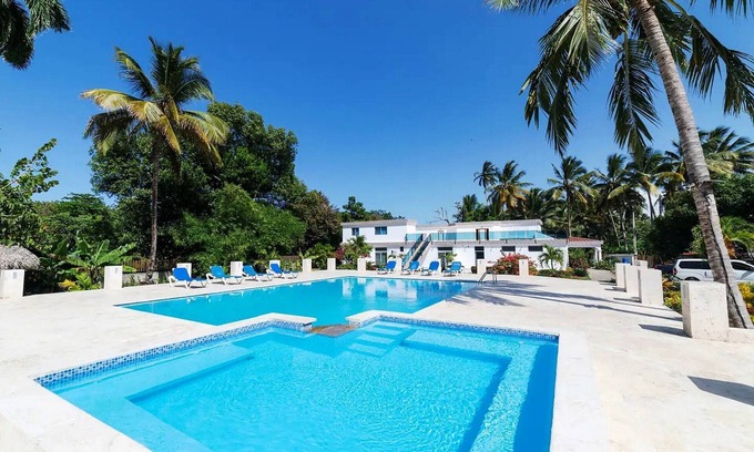 Cabarete Villa | 10-bedroom luxury mansion, perfect for party! Large pool, table tennis, billiard