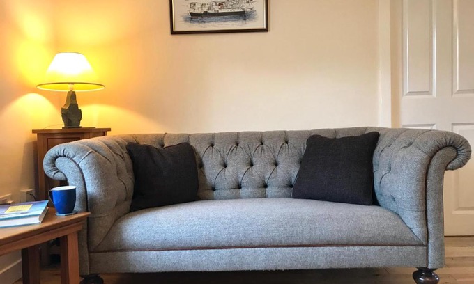 Stornoway House | 10 Berisay Place