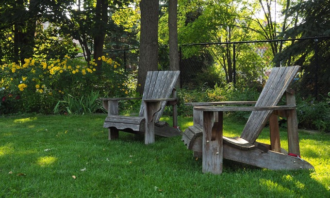 Barrie Apartment | 10% Flash Sale! Premium Apartment: Kitchen, Garden View & Off Street Parking